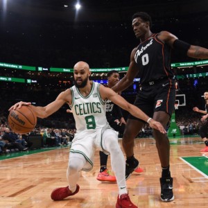  康宁汉姆全能发挥助活塞爆冷击败凯尔特人